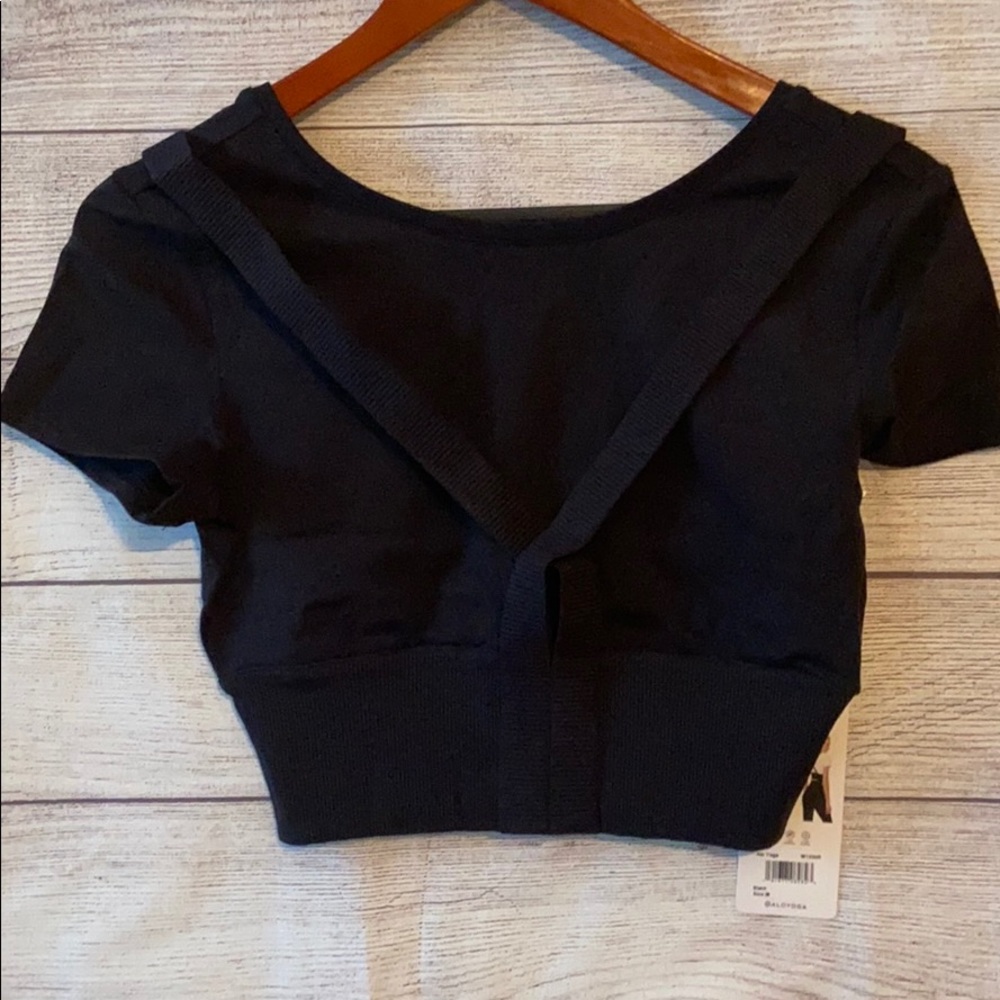 NWT ALO Revolve Crop Tee - Picture 3 of 6